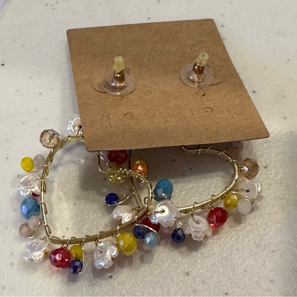 NWT “Haylebeth” Earrings by Plunder- gold tone Heart w/ colorful beads & flowers - Picture 6 of 9
